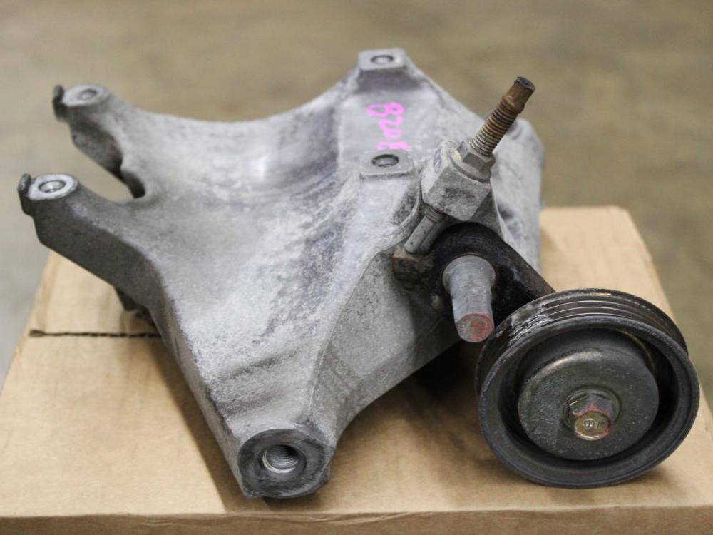 JDM 1997-2001 HONDA CR-V B20B B20Z 2.0L DOHC 4 CYLINDER AC BRACKET: Image 3