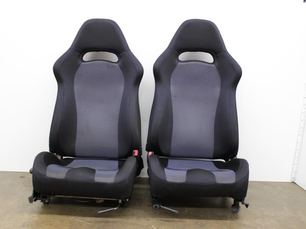 JDM SUBARU IMPREZA WRX BLACK AND NAVY BLUE CLOTH FRONT AND REAR SEATS: Image 2