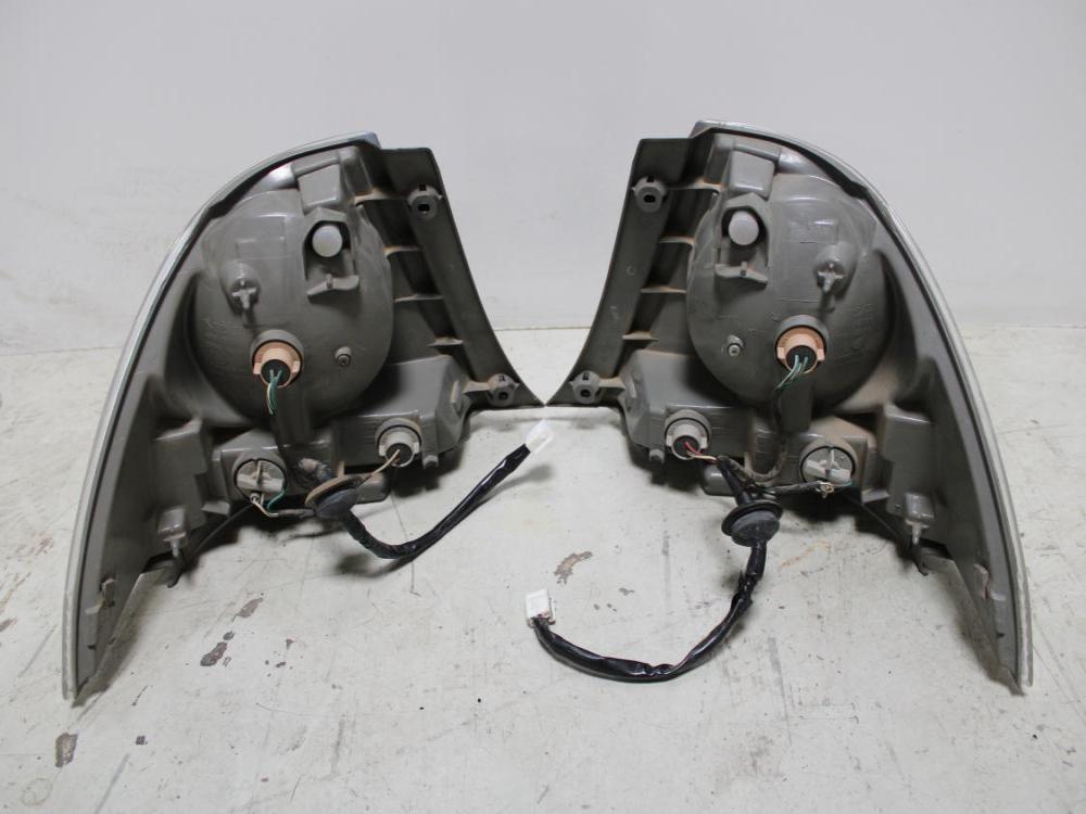 JDM Lexus Is300 LEFT/Right Tail Lights 2001-2003 Toyota Altezza both sides.: Image 2