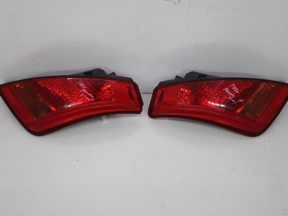 JDM 2003-2007 NISSAN MURANO TAIL LIGHTS: Image 2