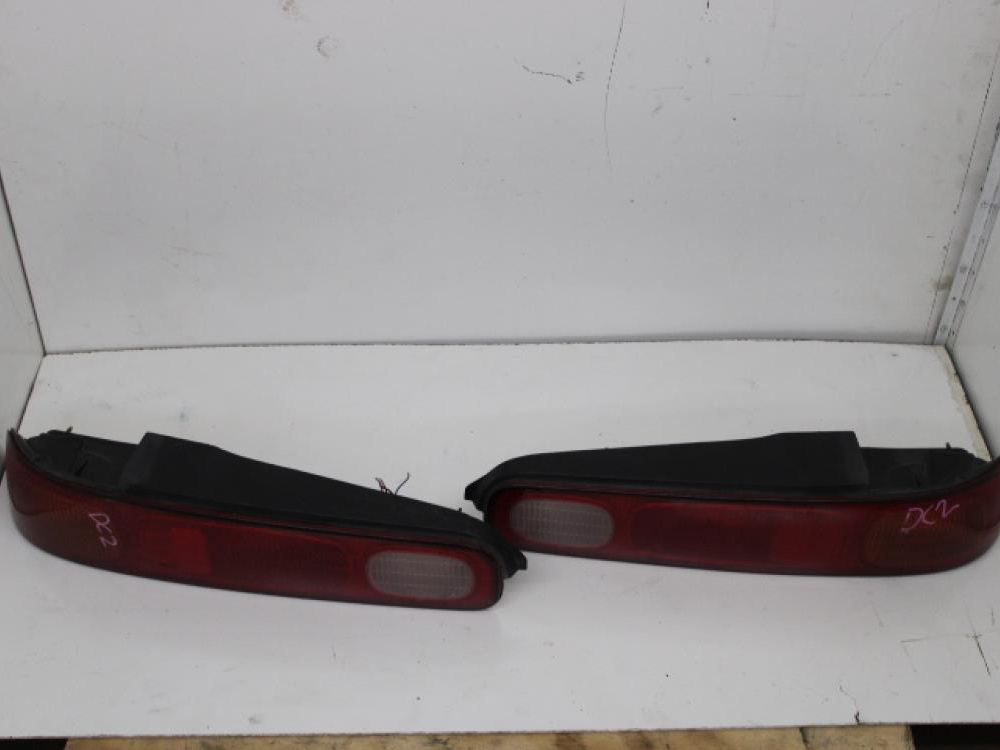  JDM 94–01 HONDA INTEGRA DC2 TAIL LIGHTS: Image 1