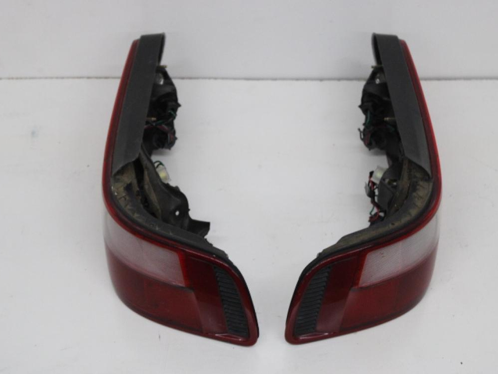 JDM 90-93 HONDA INTEGRA TAIL LIGHTS: Image 2