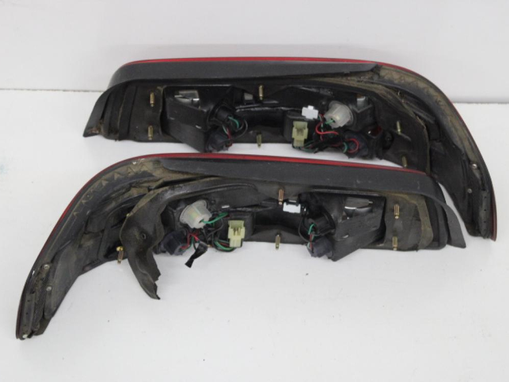 JDM 90-93 HONDA INTEGRA TAIL LIGHTS: Image 5
