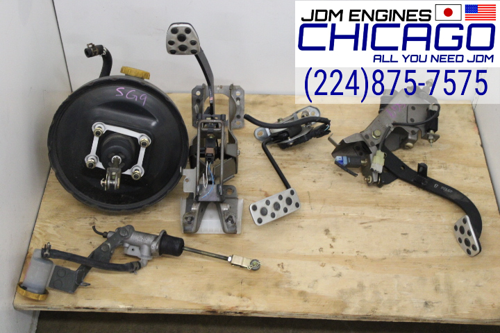 SUBARU FORESTER SG9 break booster, Brake pedal, gas pedal And Clutch pedal w/master