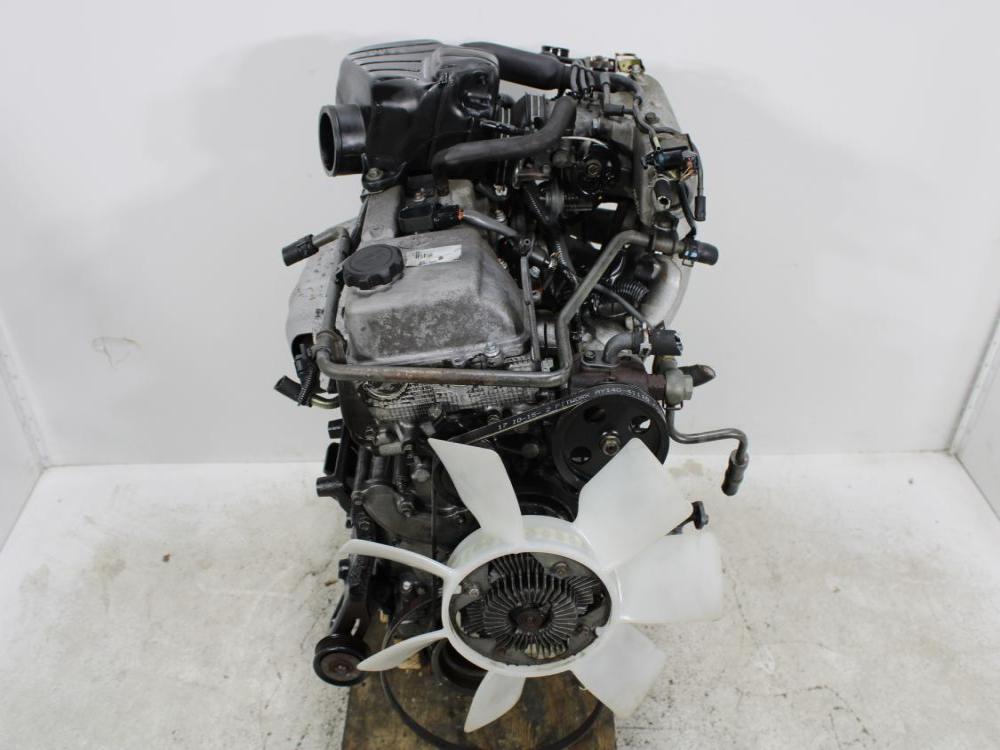 JDM 1995-2004 TOYOTA 4RUNNER, TACOMA, T100 3RZ-FE 2.7L DOHC 4 CYL COIL TYPE 4 PORT ENGINE: Image 3