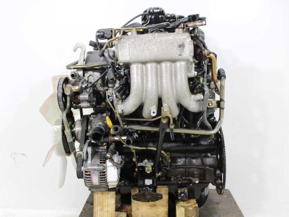 JDM 1995-2004 TOYOTA 4RUNNER, TACOMA, T100 3RZ-FE 2.7L DOHC 4 CYL COIL TYPE 4 PORT ENGINE: Image 12