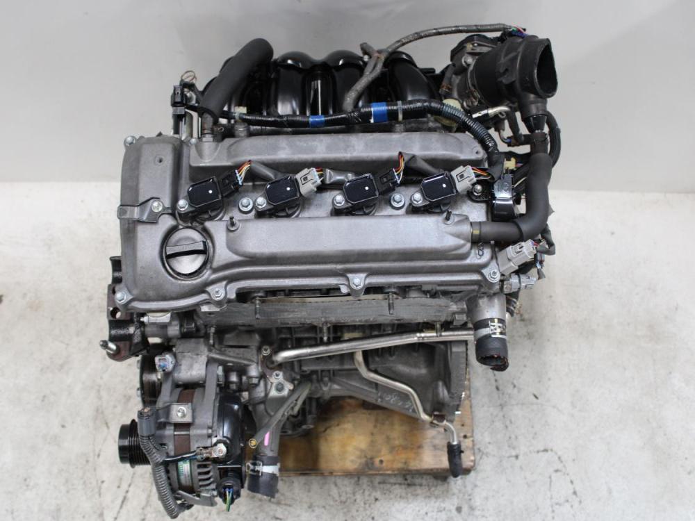 JDM 2004-2008 TOYOTA RAV4 2AZ-FE 2.4L DOHC VVTI ENGINE: Image 1