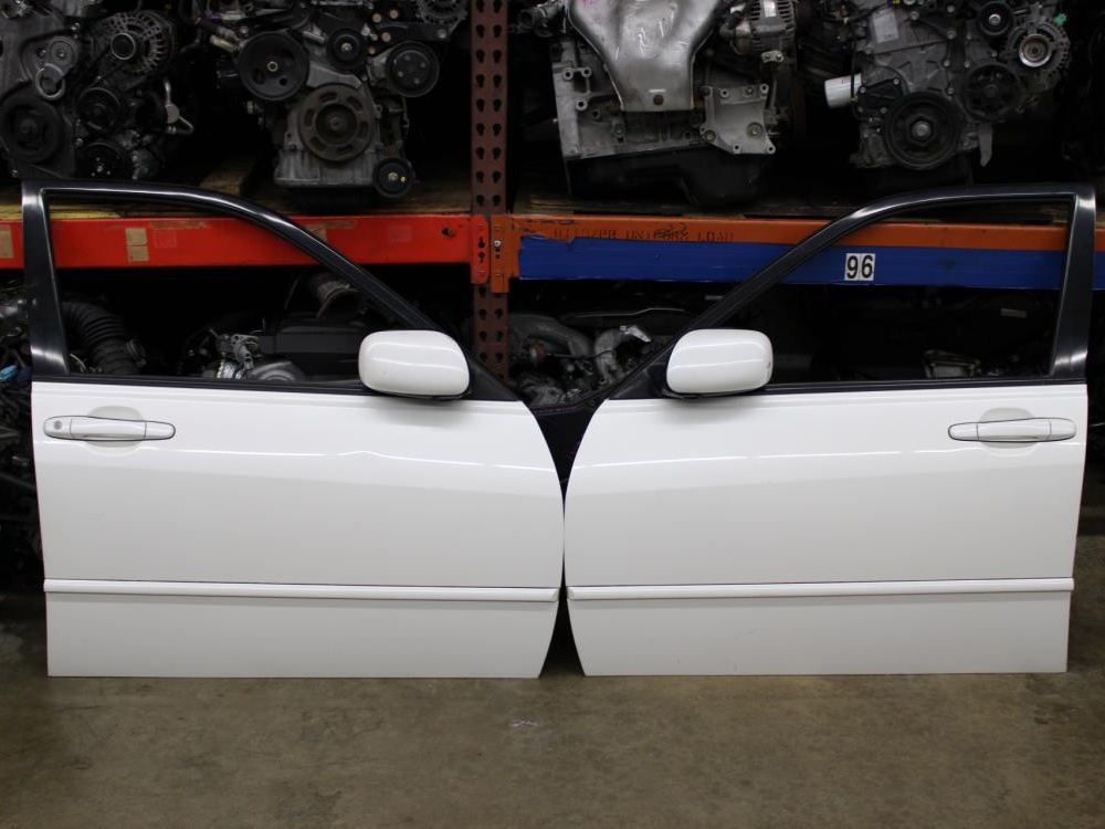 JDM 1998-2005 TOYOTA ALTEZZA SX10 LEXUS IS200, IS300 4 DOORS ONLY: Image 1