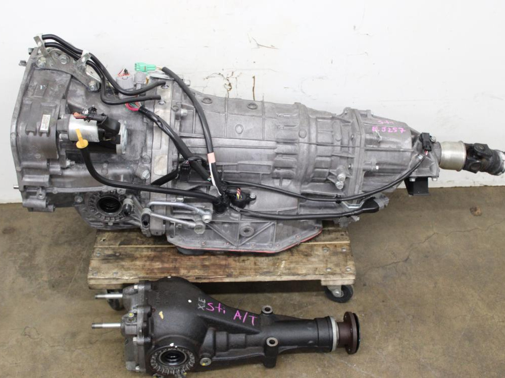 JDM 2015-2018 SUBARU WRX STI EJ257 2.5L AUTOMATIC TRANSMISSION WITH DIFFERENTIAL: Image 1