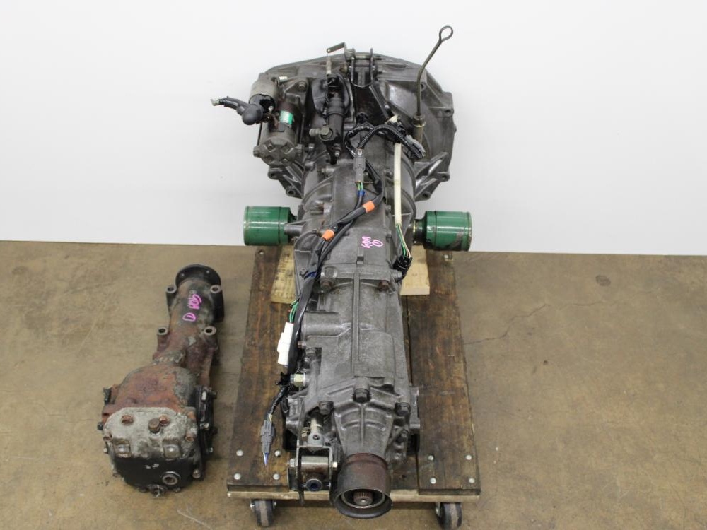 JDM 2002-2005 SUBARU IMPREZA WRX 5SPEED M/T WITH REAR DIFF: Image 13