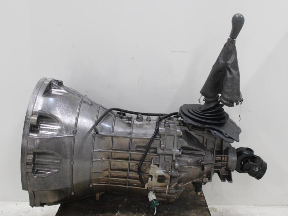 JDM 2005-2008 NISSAN PATHFINDER, XTERRA VQ40DE 4.0L V6 2WD 6SPEED MANUAL TRANSMISSION: Image 3